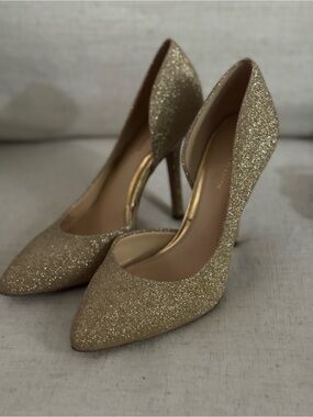 BCBGeneration Gold Glitter Pointed-Toe Stilettos worn once at office like new!